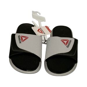 Reebok Comfortable Black and Gray adjustable strap Slide Sandals size 2  NWT
